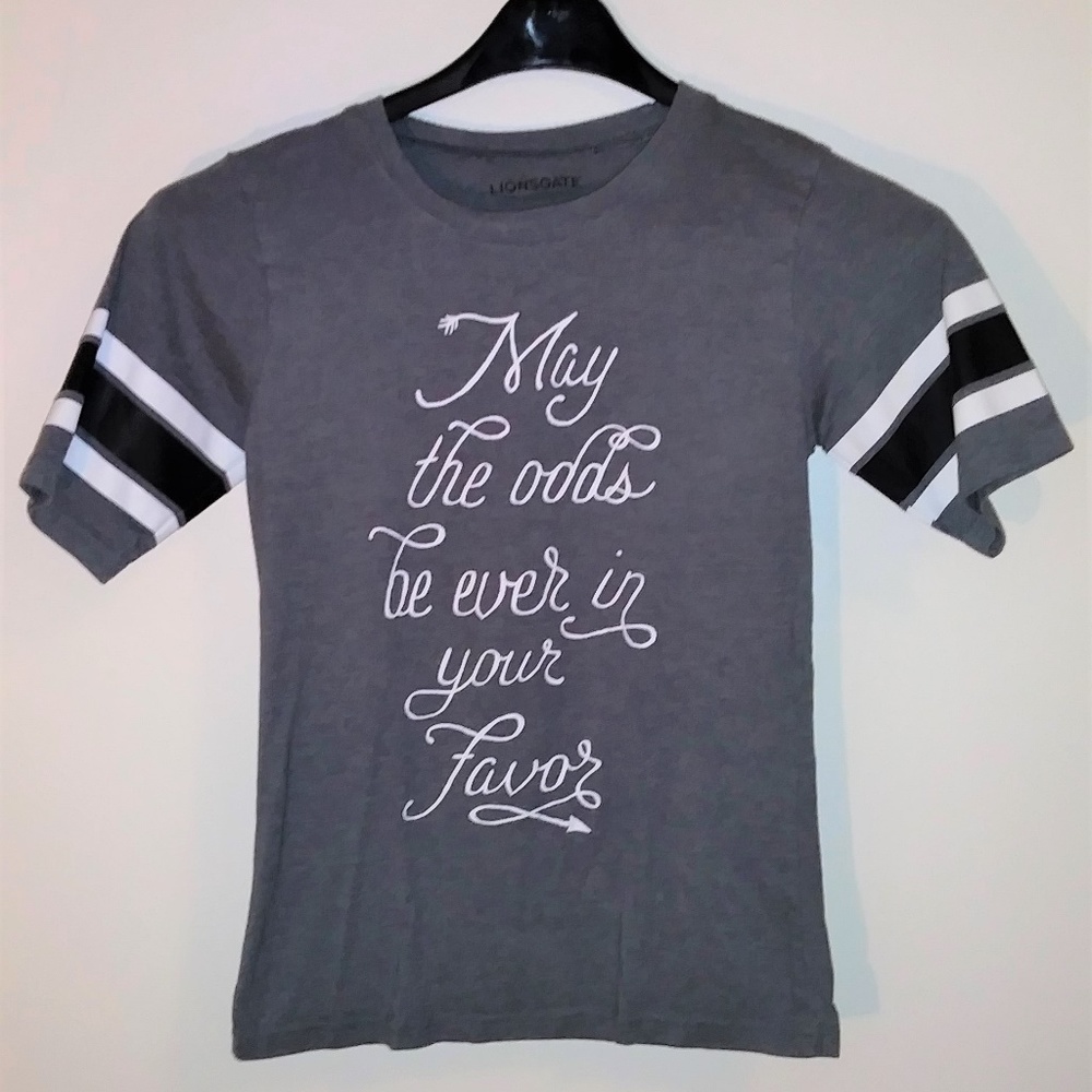 Lionsgate Women's Top Size: Medium Frm Hunger Game